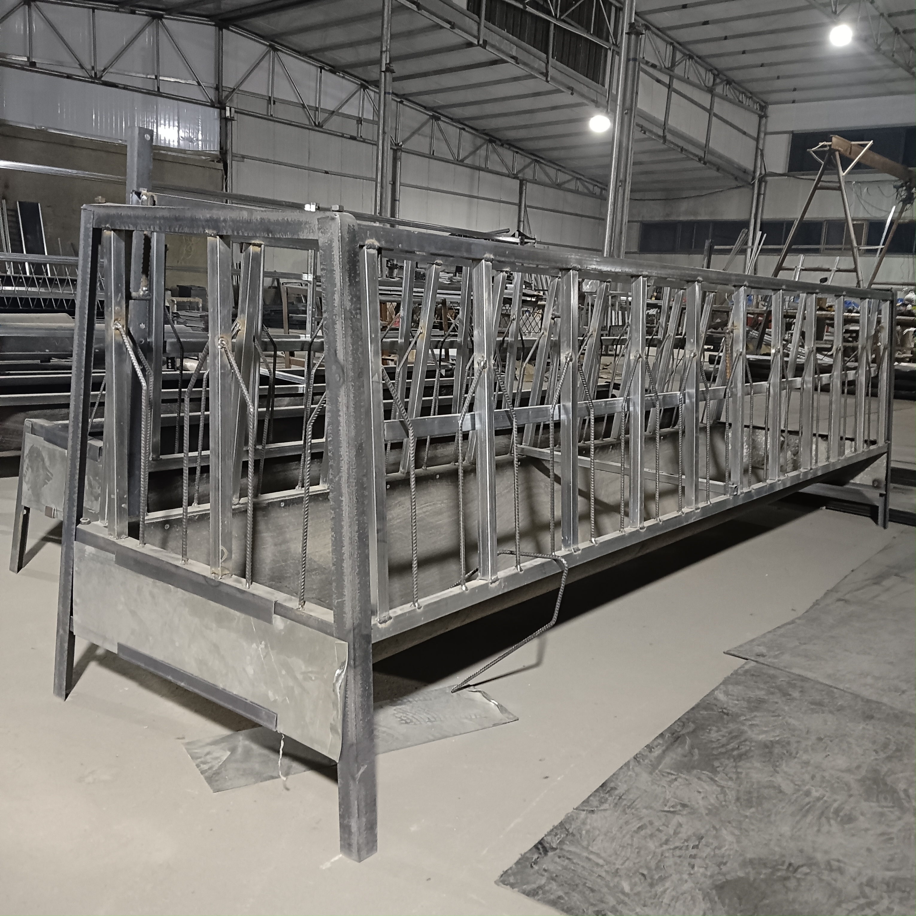 四面定位三米长专用羊槽子