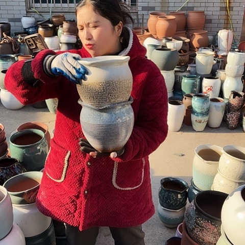 口19高19瑕疵盆子 