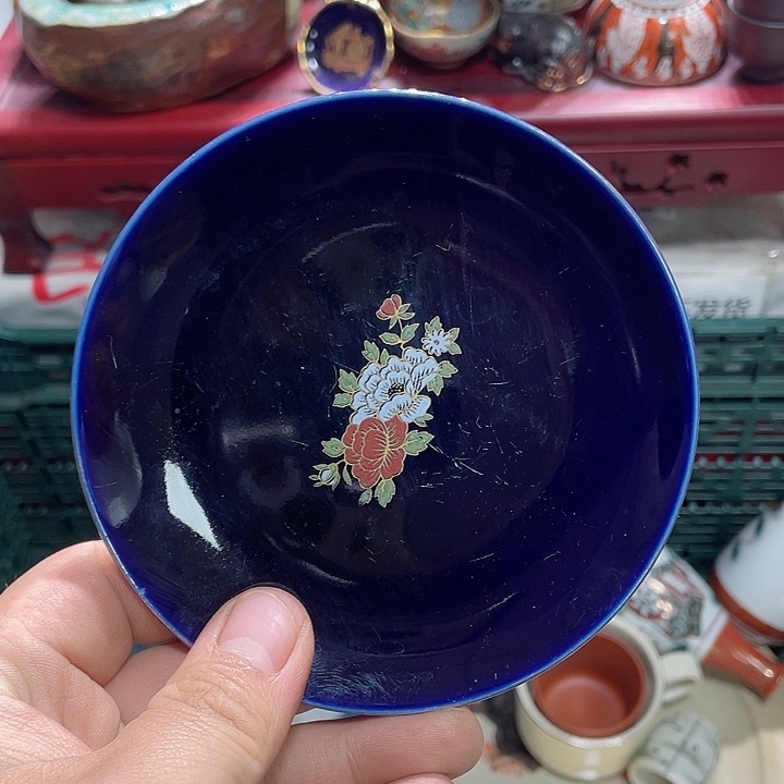 瓷片在你身边的人是你最