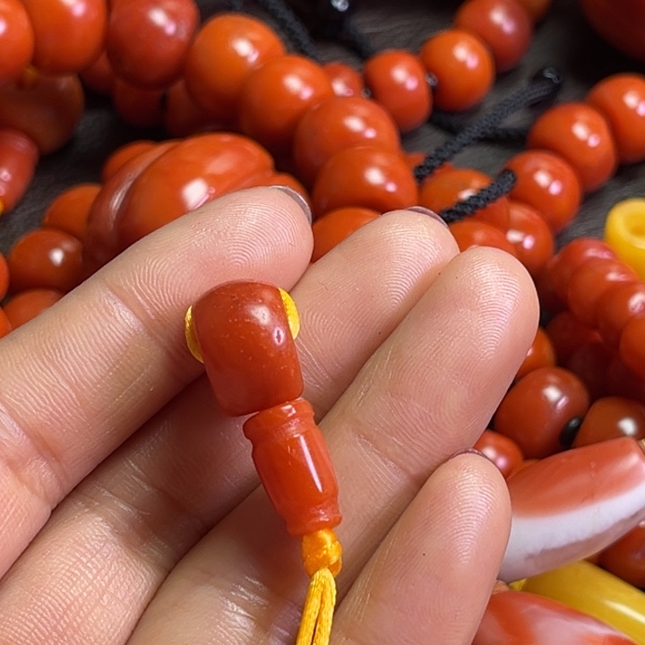 颈饰琉璃勇*琉璃………