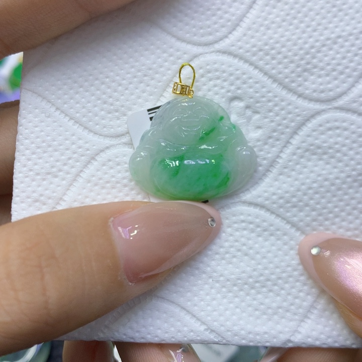 颈饰18K金镶嵌翡翠