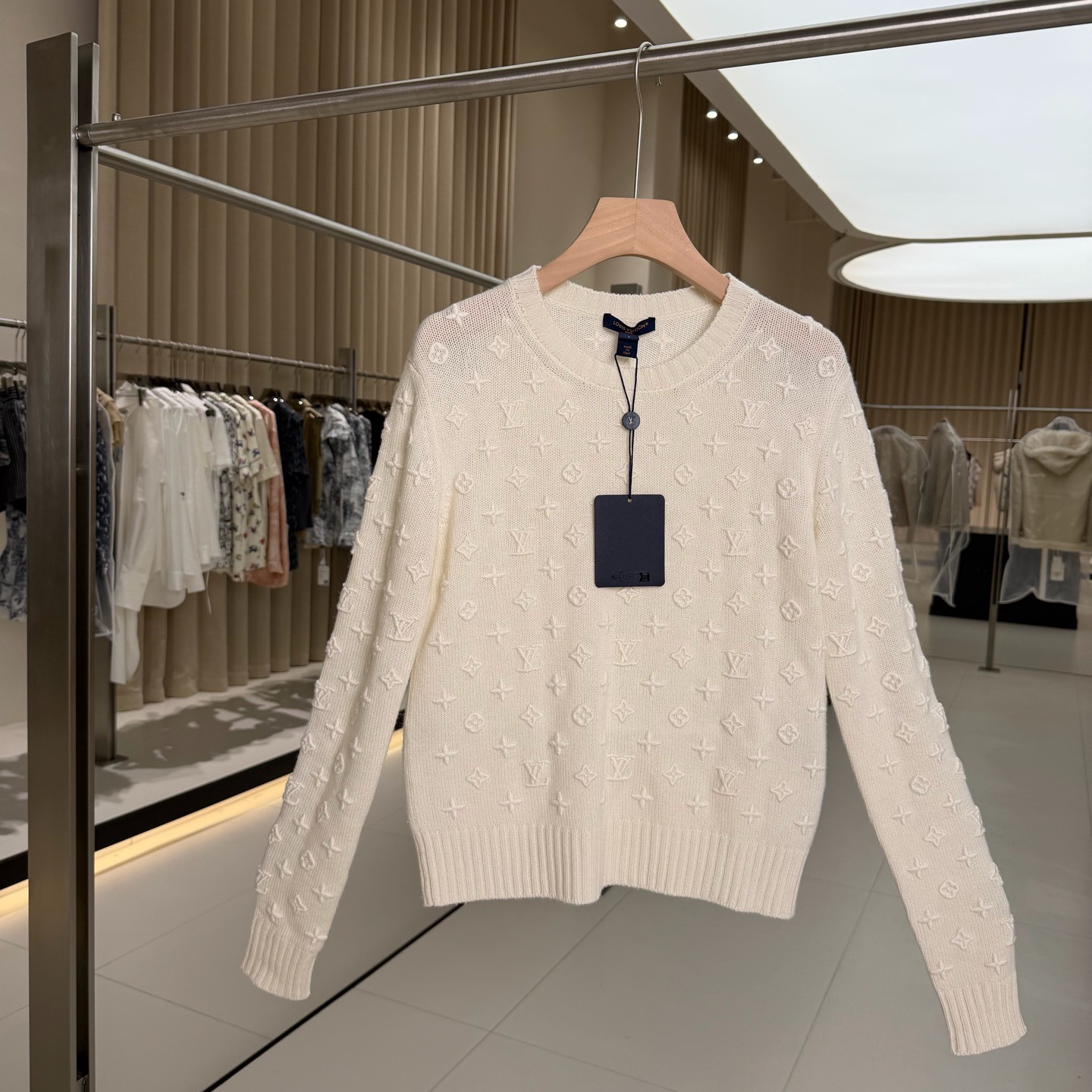 未使用 LouisVuitton/路易威登 26浮雕满印羊绒毛衣 S码 GM006156