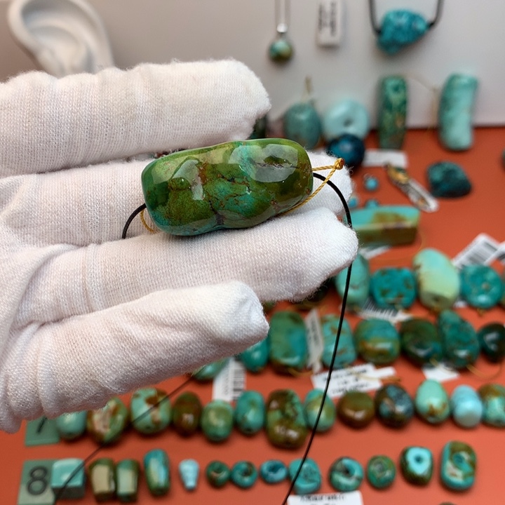 绿松石未镶嵌珠宝奇石