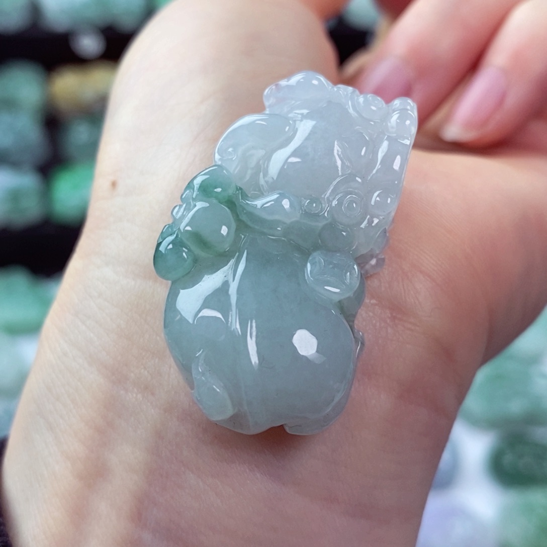 翡翠颈饰未镶嵌天然