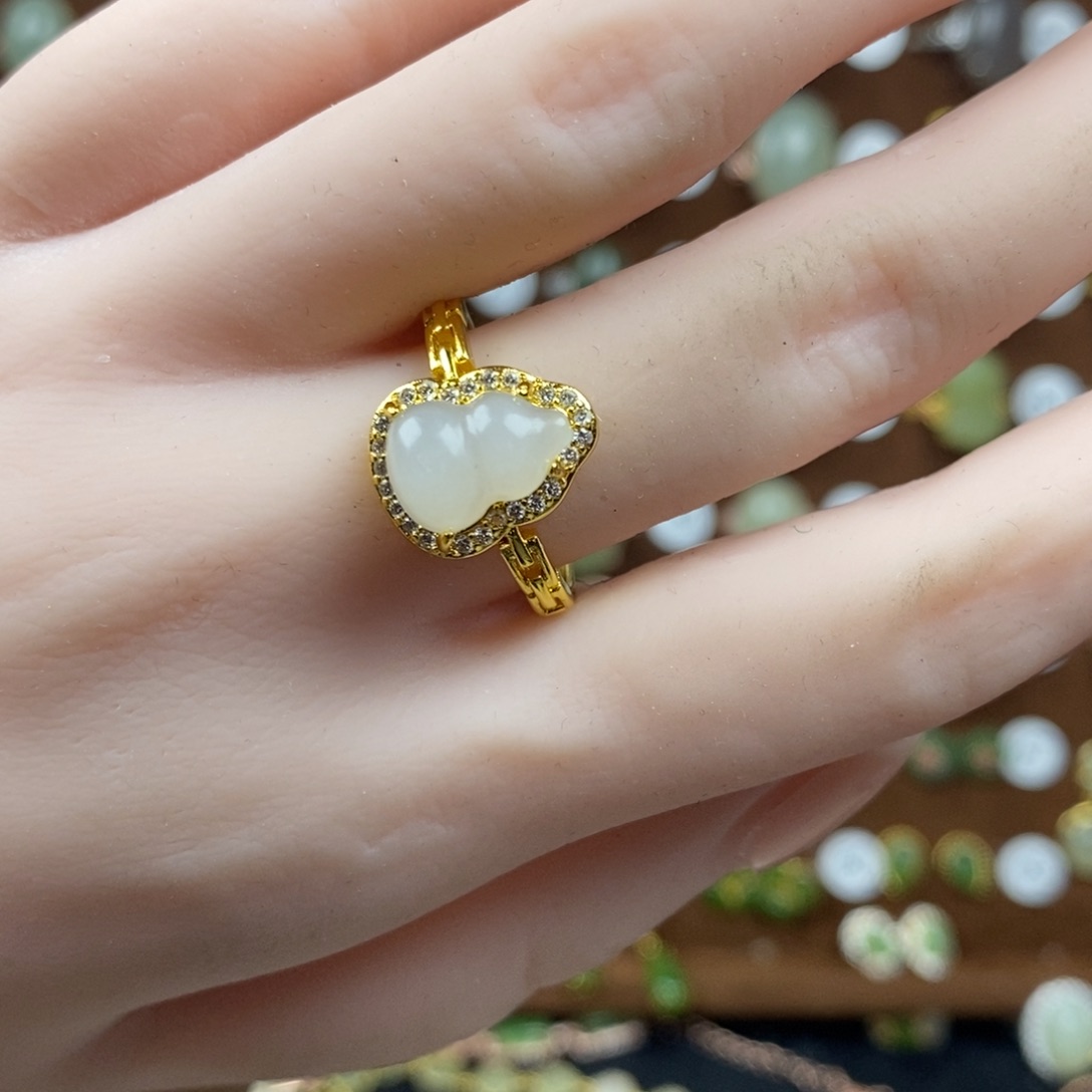 和田玉（白玉）戒指合金