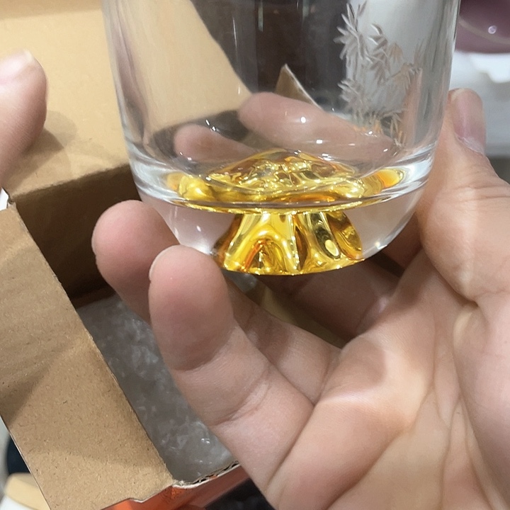 陶瓷茶具全部清清完回家过年