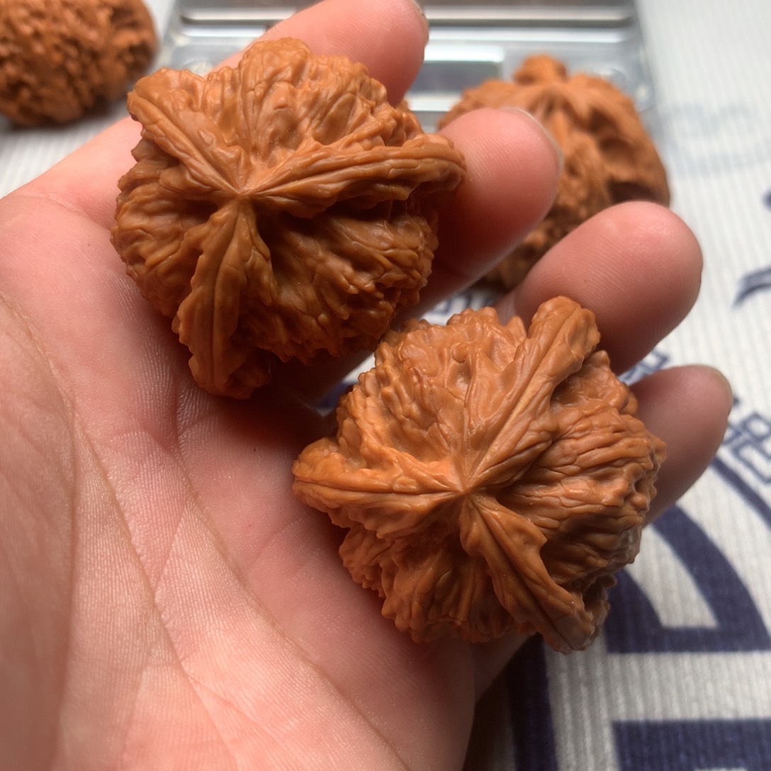 风***胜文玩核桃吊坠三棱