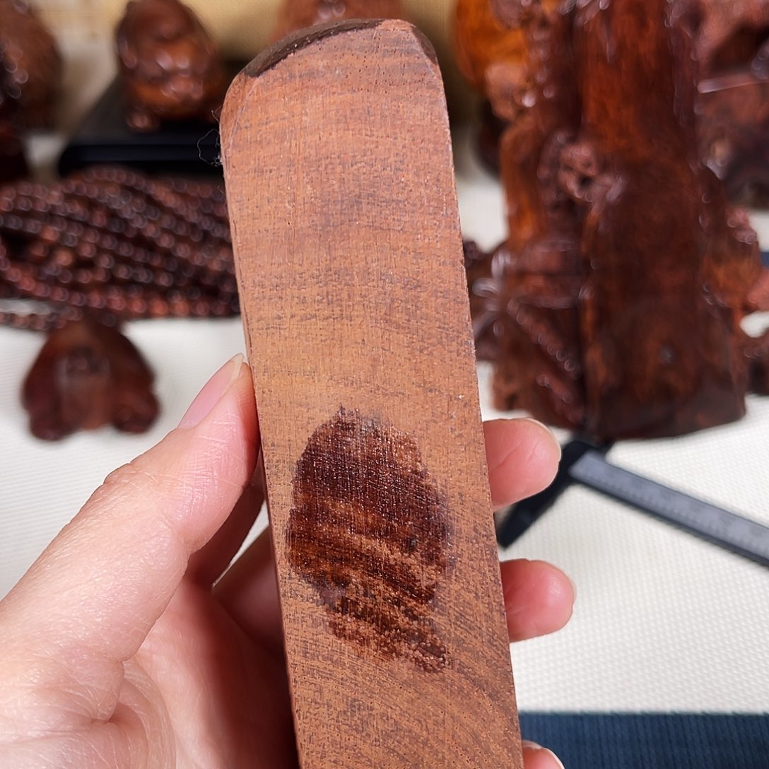 黄花梨/降香黄檀把件