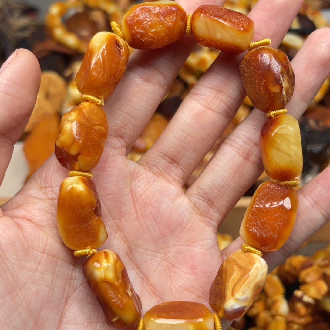 琥珀珠宝奇石未镶嵌