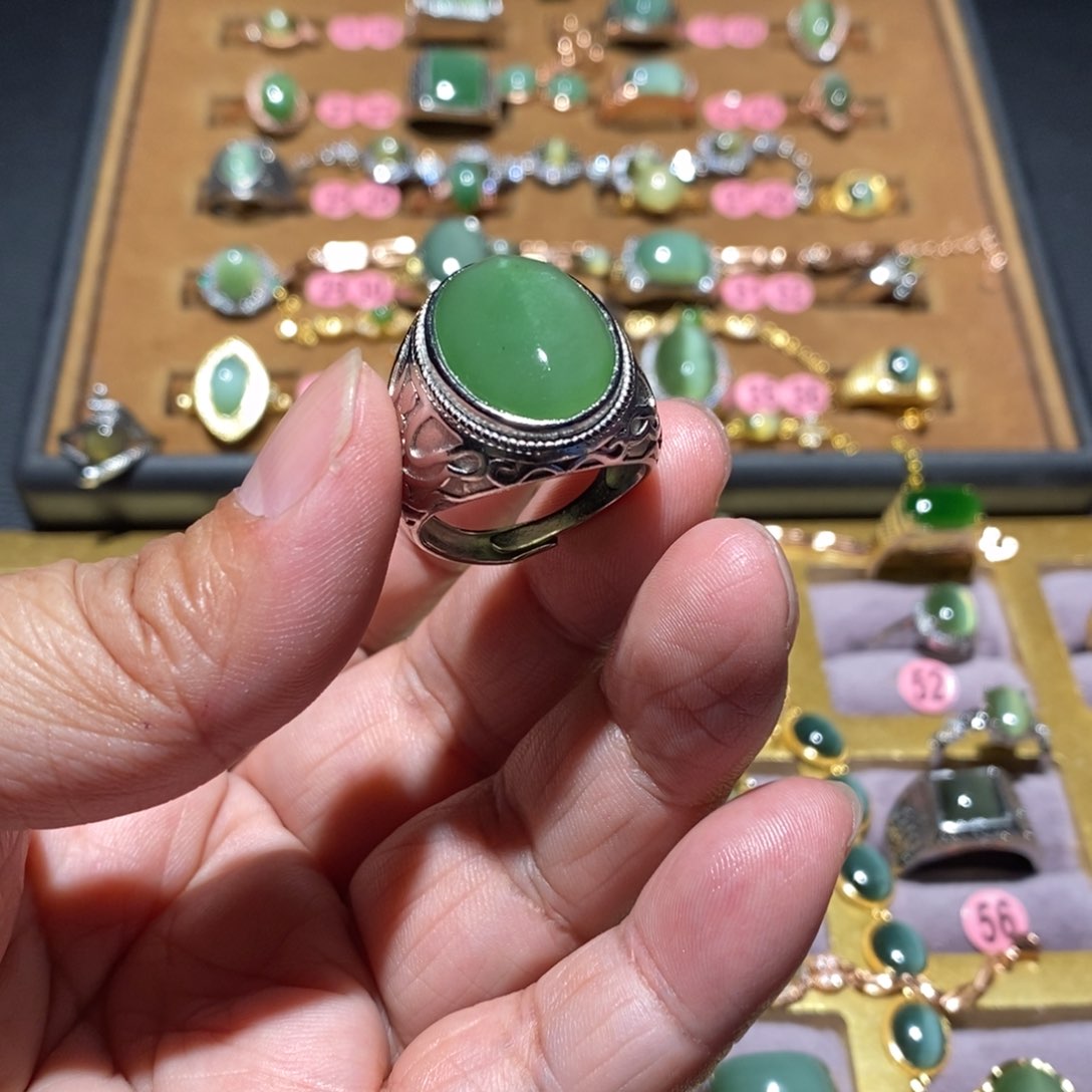 和田玉（碧玉）戒指未镶嵌