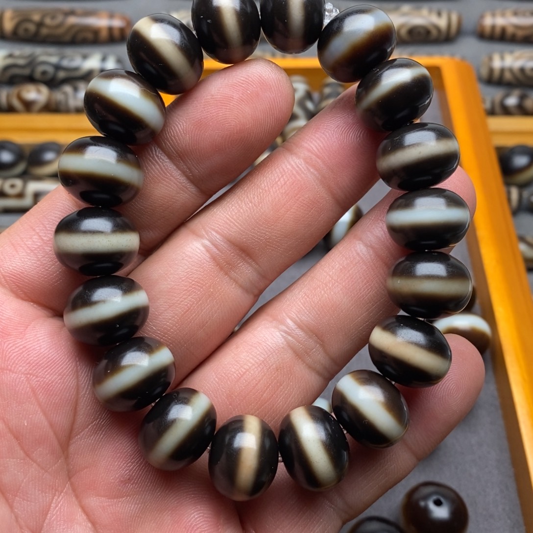 萝***卜玛瑙/玉髓未镶嵌颈饰