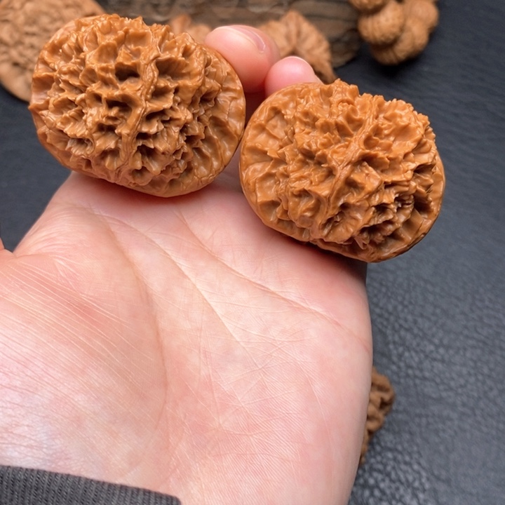 桃核把件尺寸45大花