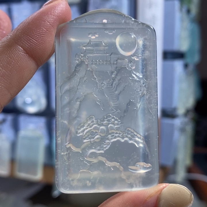 岫玉未镶嵌颈饰吊坠