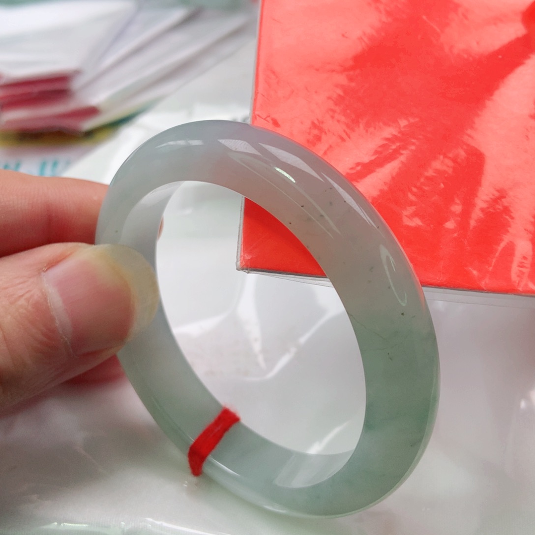 翡翠手镯未镶嵌0048号