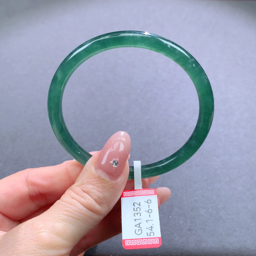 翡翠手镯未镶嵌天然翡翠手镯叮当镯