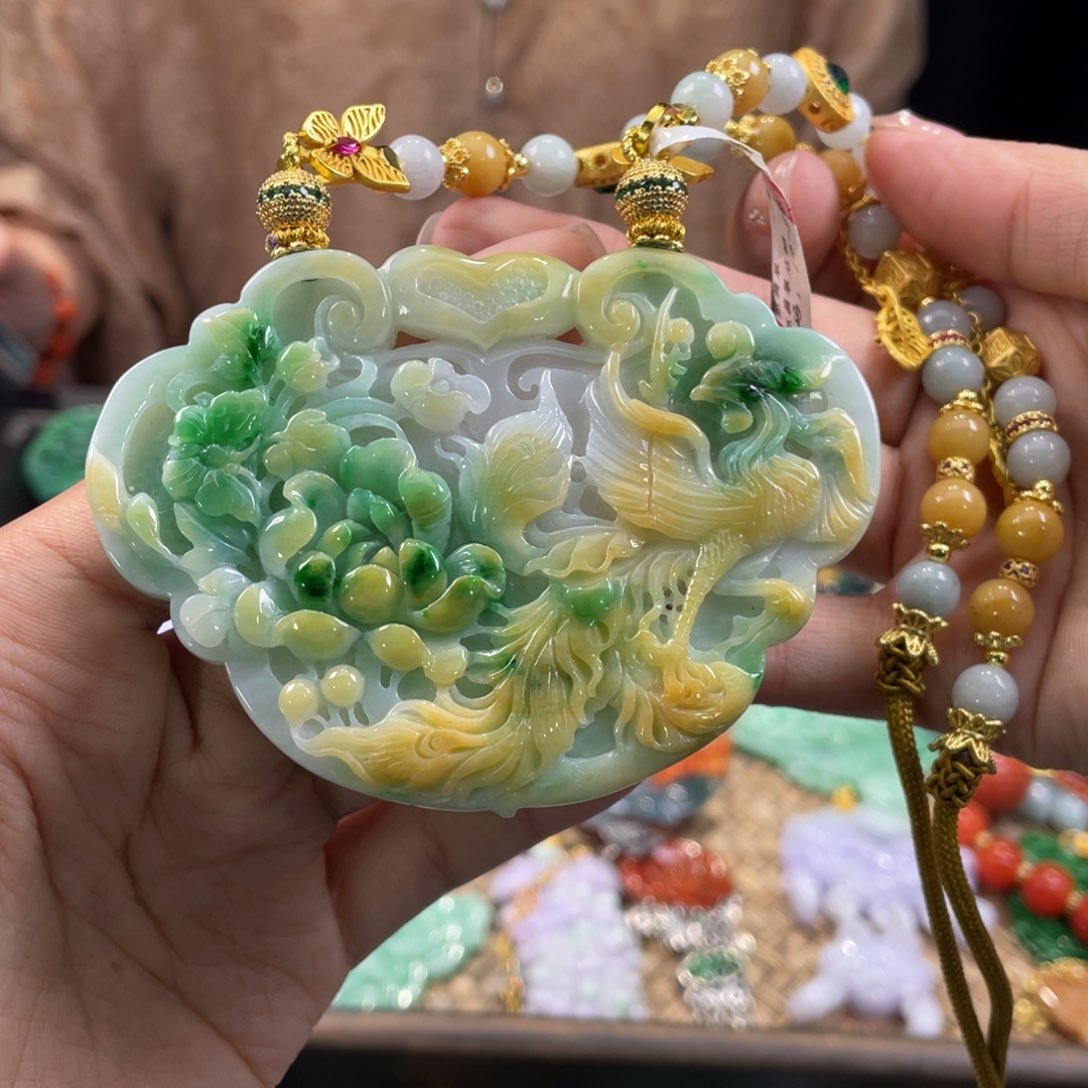 翡翠颈饰未镶嵌代编织