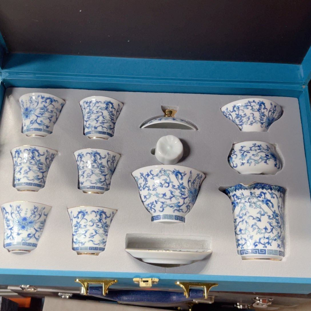 孤品茶具套装等等。         