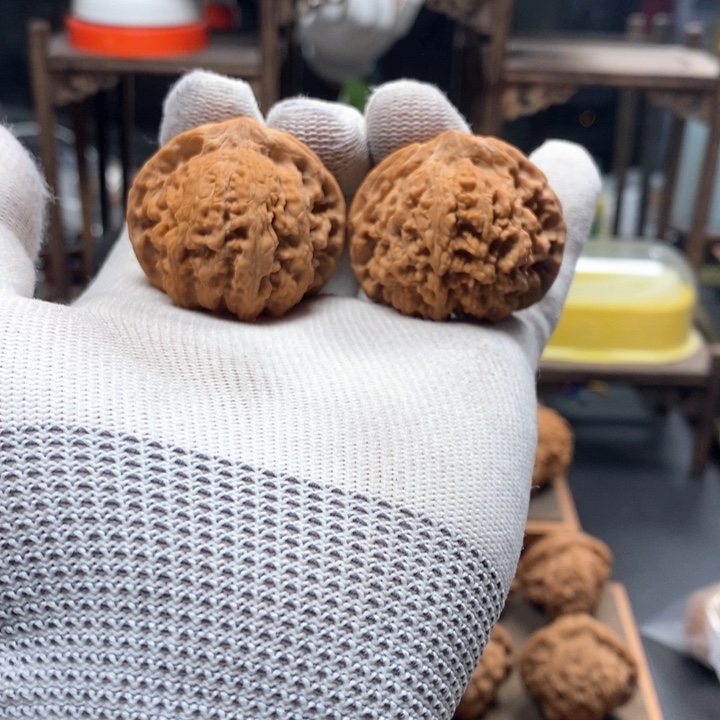 文玩核桃把件满天星