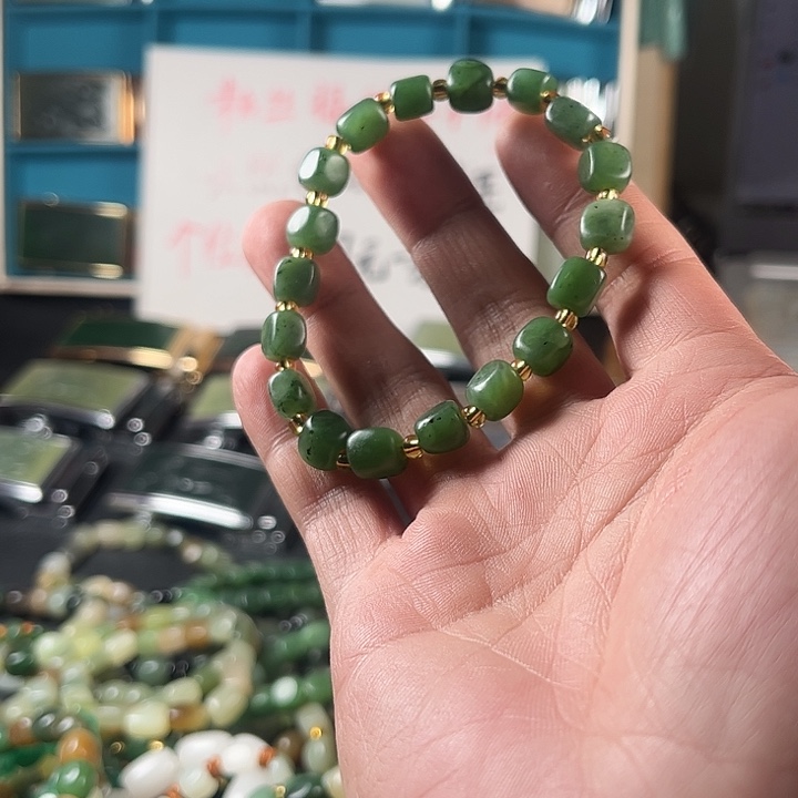 和田玉未镶嵌珠宝半成品