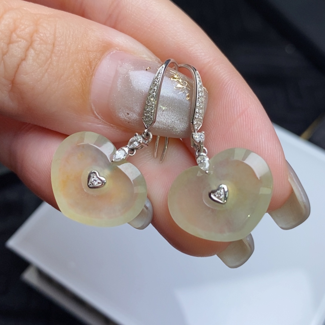 翡翠18K金镶嵌耳饰冰黄翡爱心