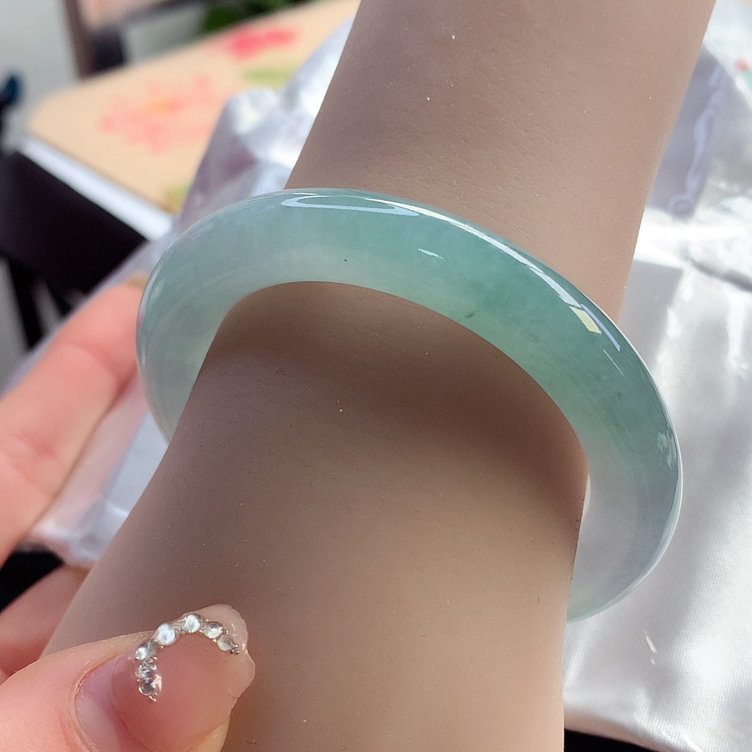 翡翠手镯未镶嵌天然翡翠50-51晴蓝水胖圆捡漏价