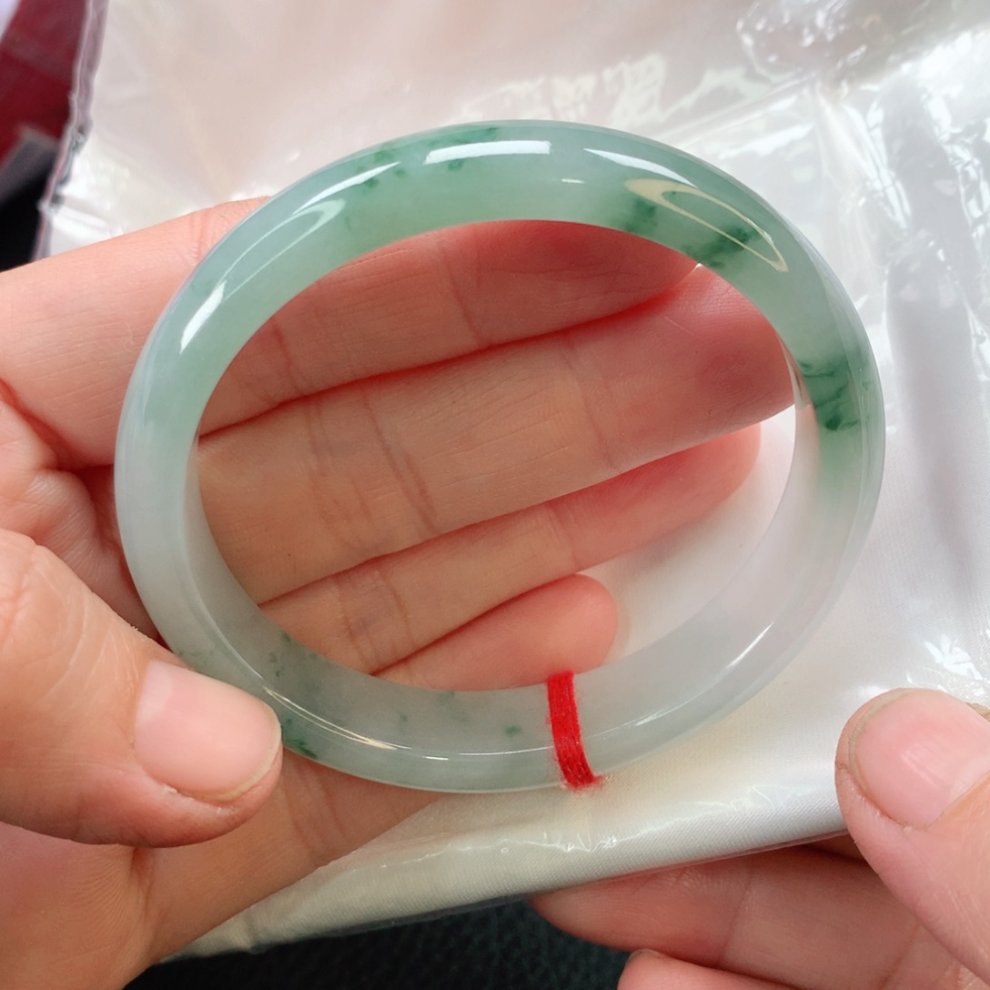 翡翠手镯未镶嵌55贵妃