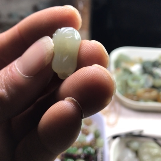 和田玉（糖玉）颈饰未镶嵌