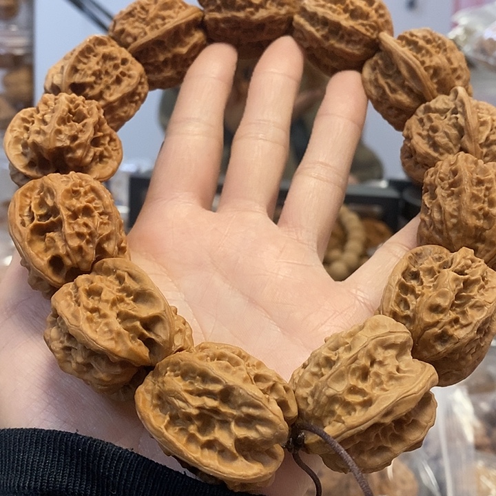 文玩核桃把件32.5蜡皮磐石小众手持油