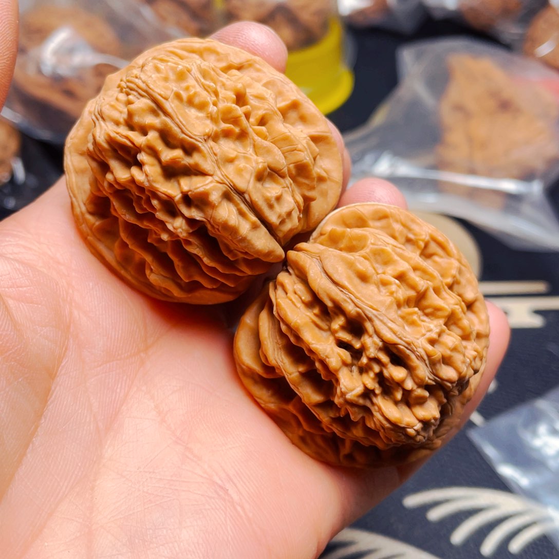 吊坠文玩核桃楼子一对