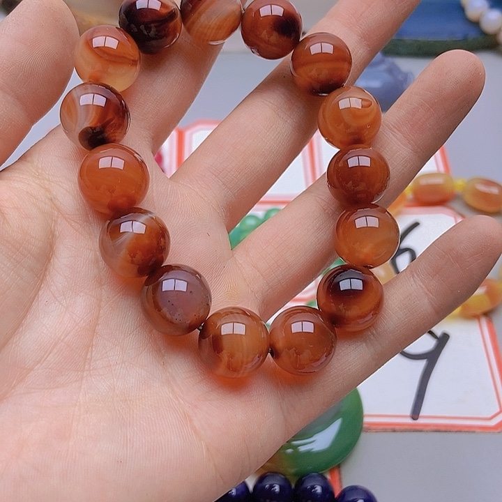 【闪购商品】玛瑙/玉髓未镶嵌珠宝半成品被****。