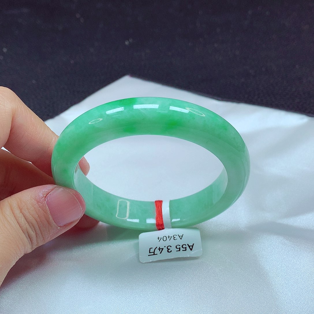 翡翠手镯未镶嵌手镯55