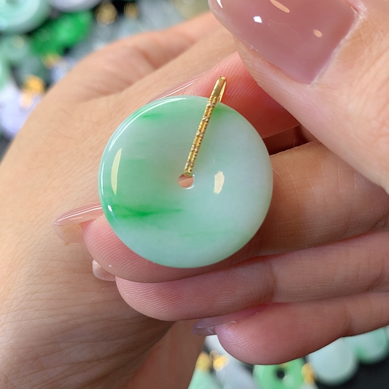 【闪购商品】翡翠吊坠(赠链)18K金镶嵌