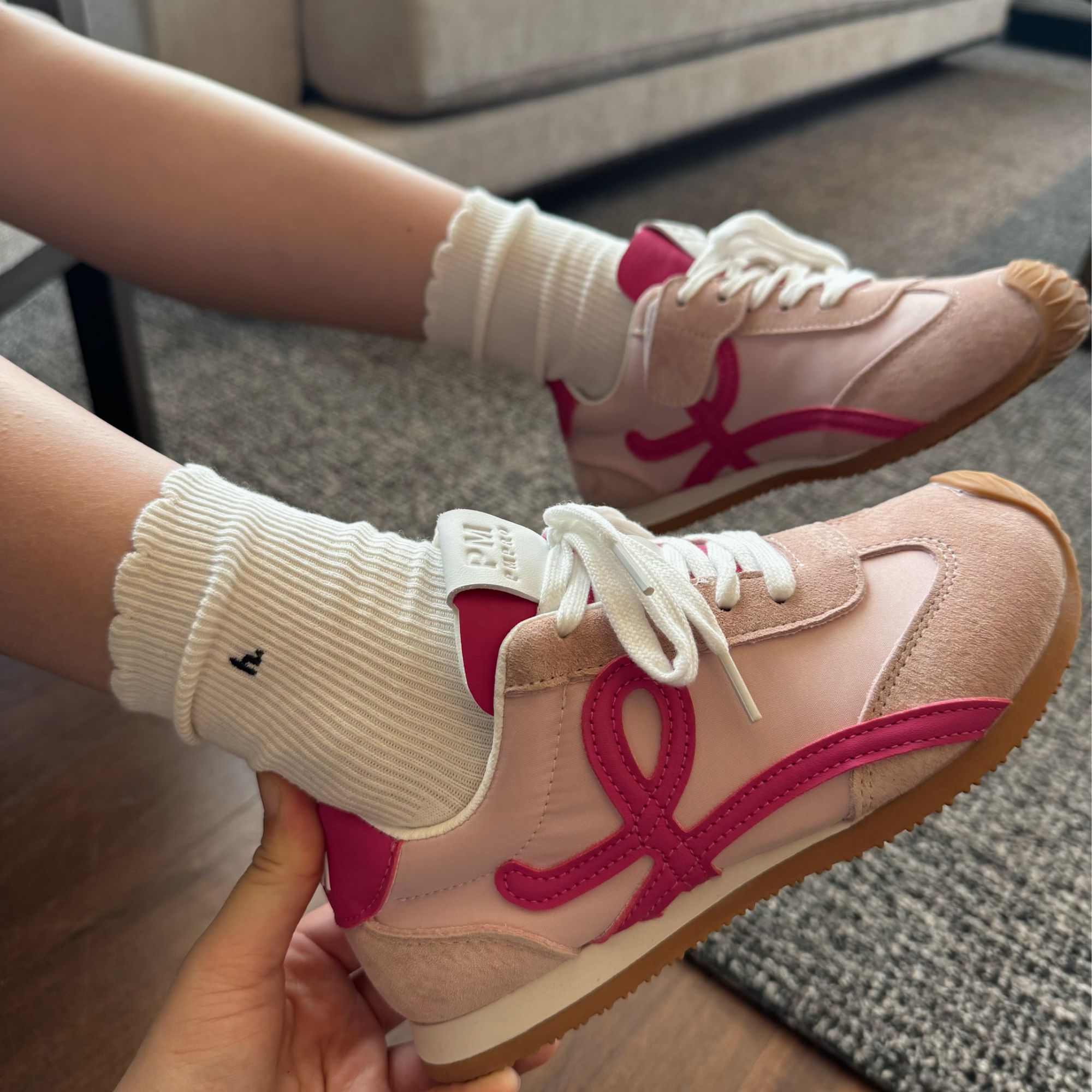 现货   【小罗】2025春季新款运动鞋儿童透气休闲牛皮跑步鞋9012