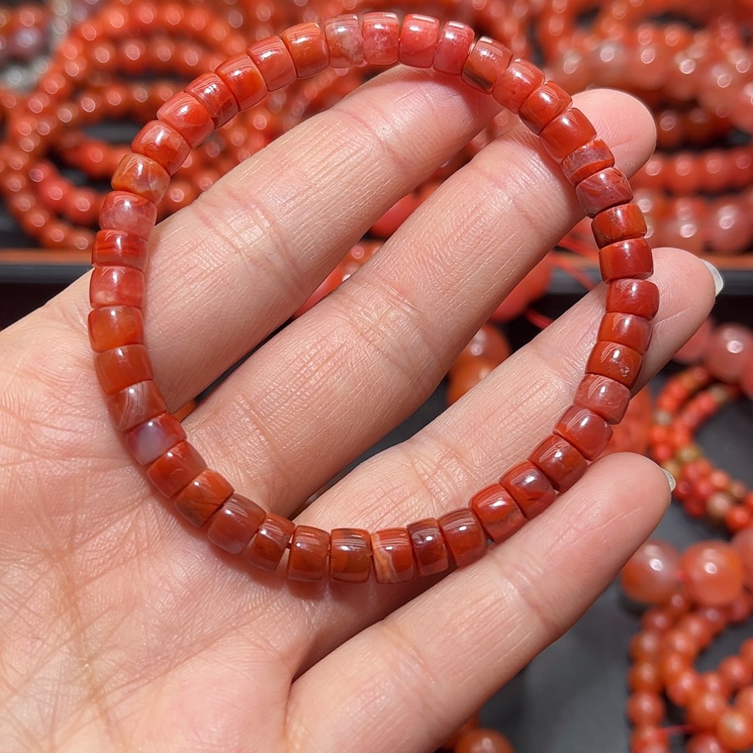 南红玛瑙手链未镶嵌