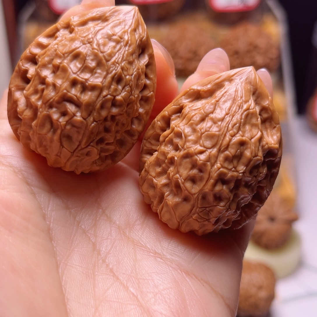 文玩核桃吊坠野生小众穿山甲