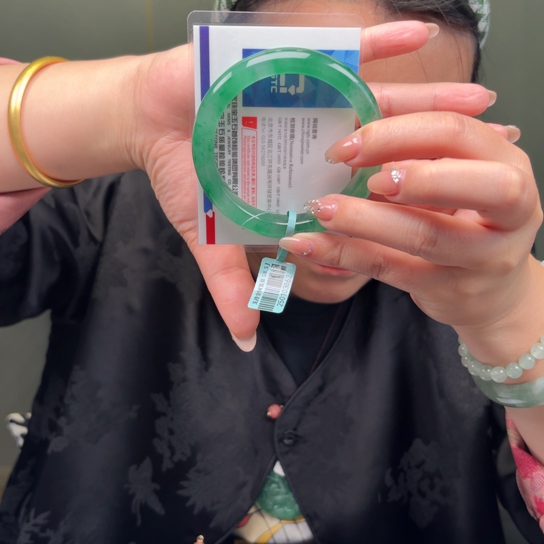 石英质玉未镶嵌手镯口径57