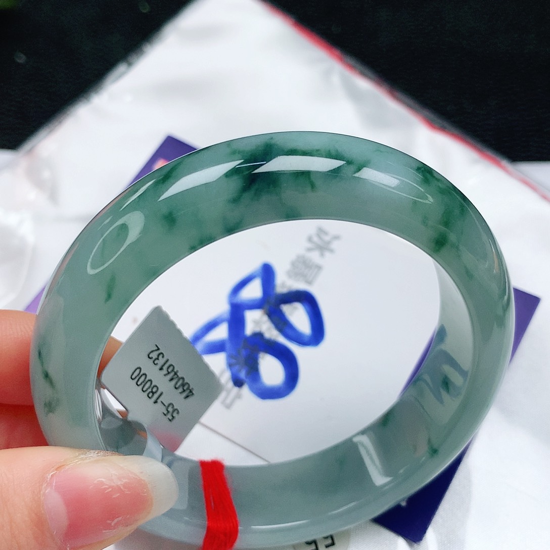 翡翠手镯未镶嵌缅甸天然a货翡翠