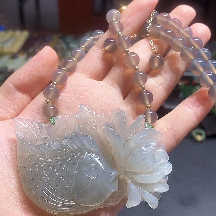 岫玉未镶嵌毛衣链