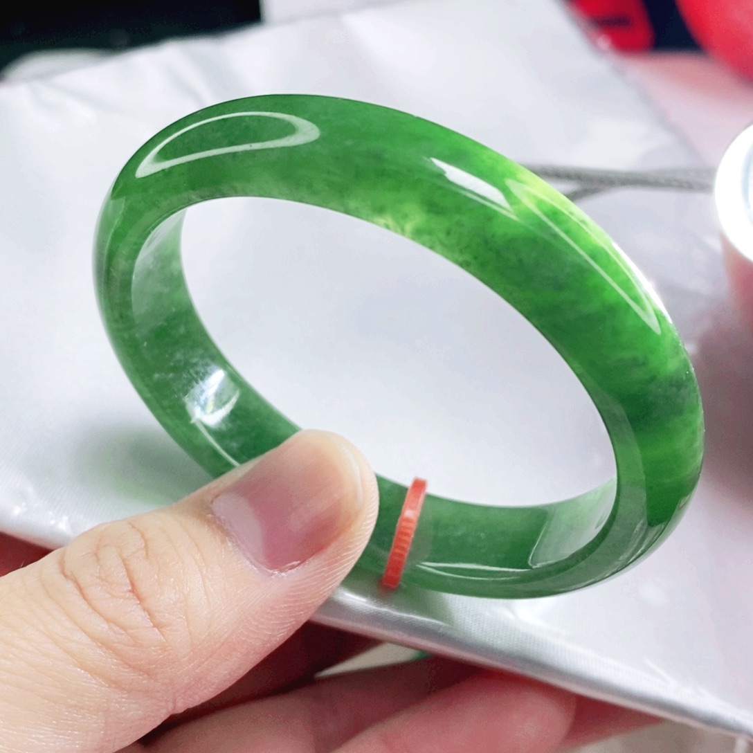 未镶嵌手镯翡翠51.8圈口贵妃