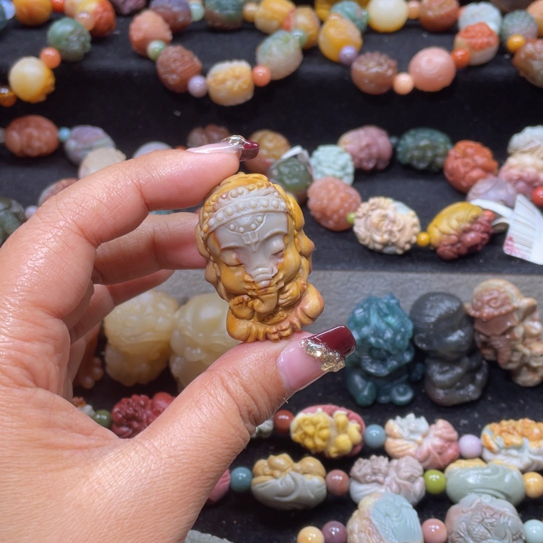 石英质玉手链未镶嵌