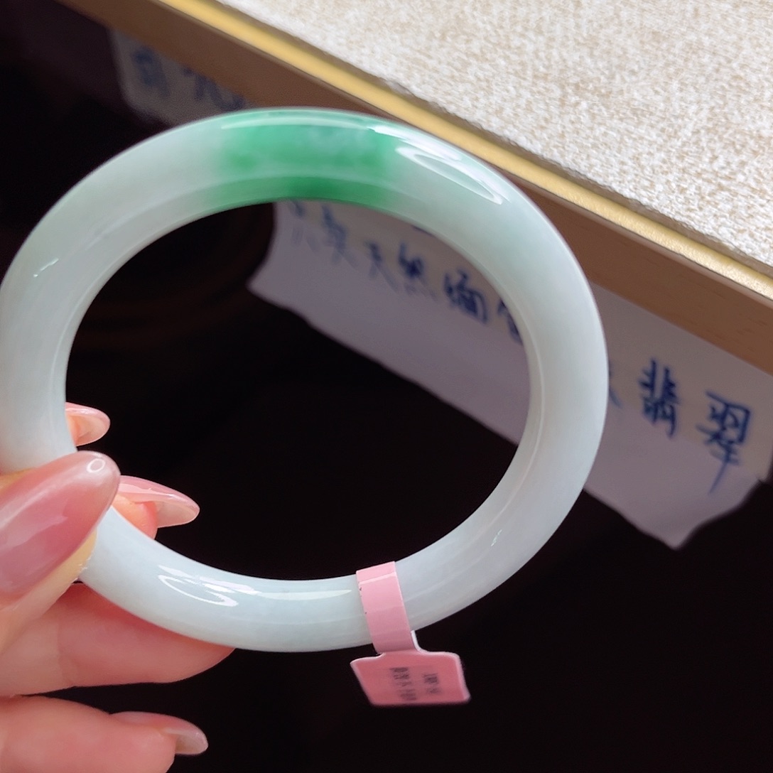 翡翠未镶嵌手镯手镯