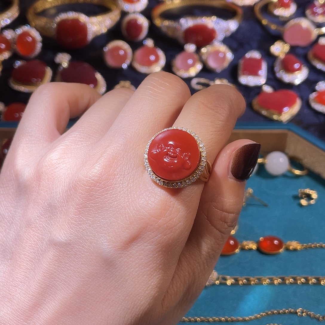 南红玛瑙18K金镶嵌戒指