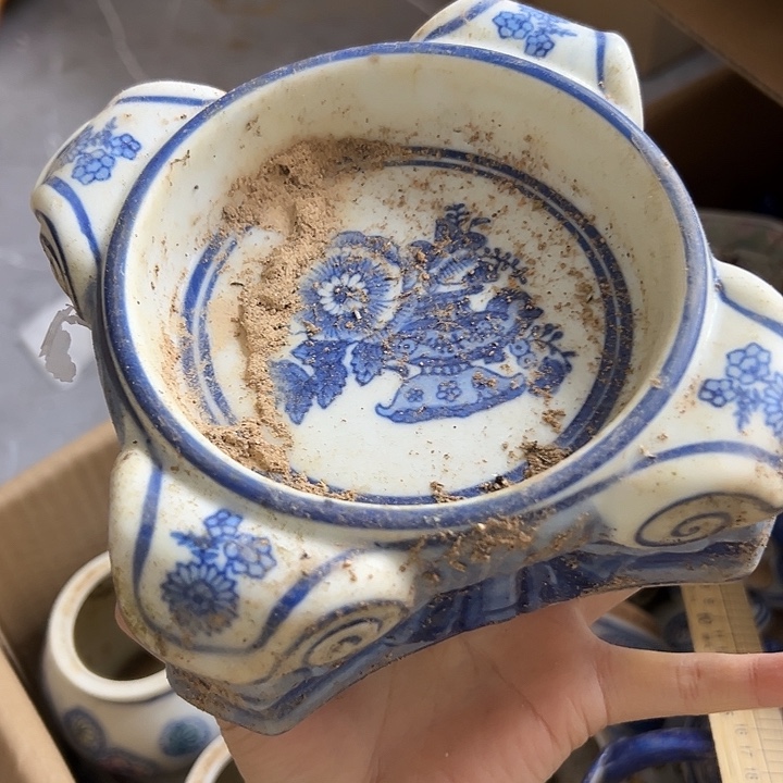 底托000000000000000