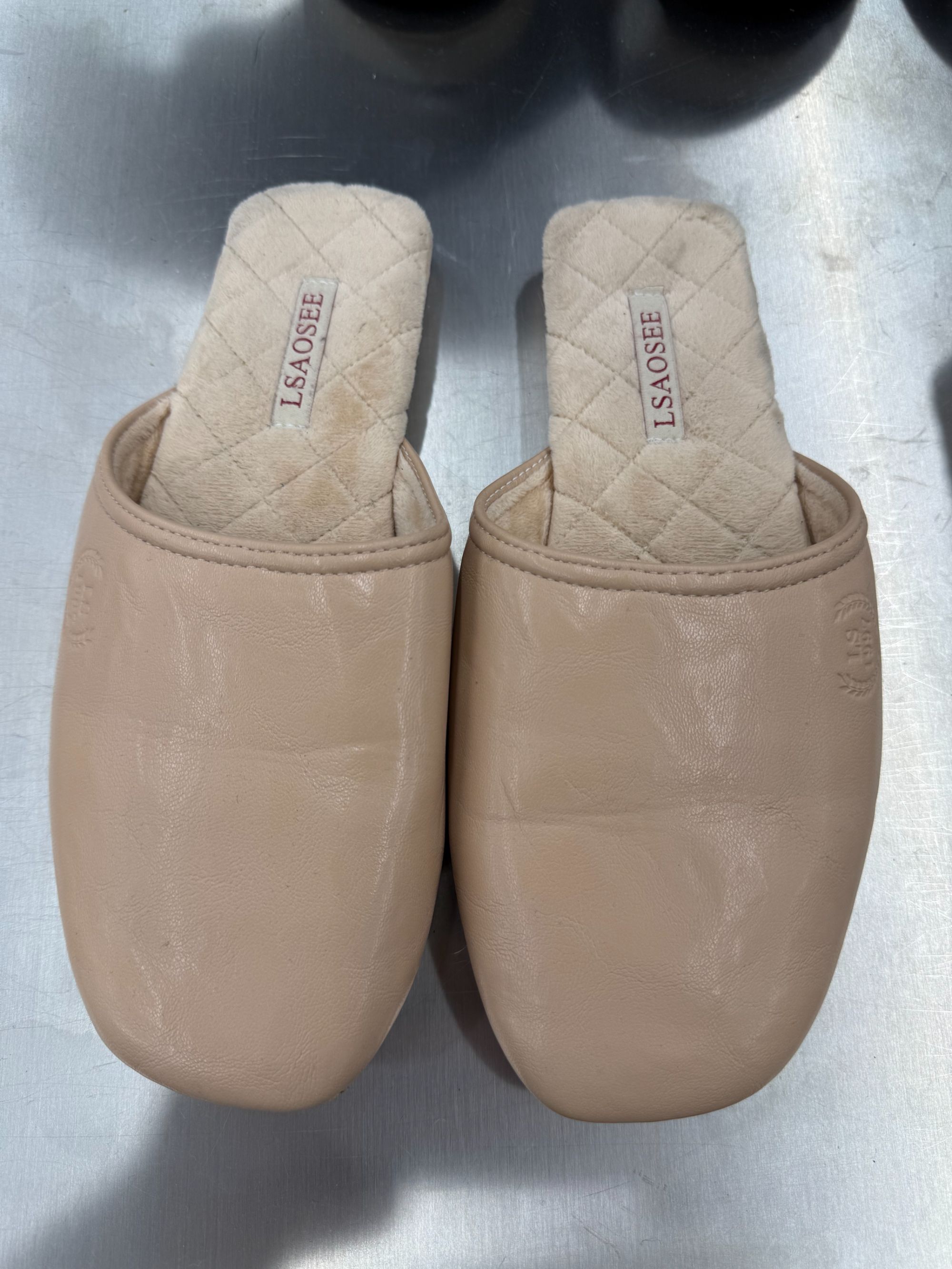 新款时尚包头拖 SS182