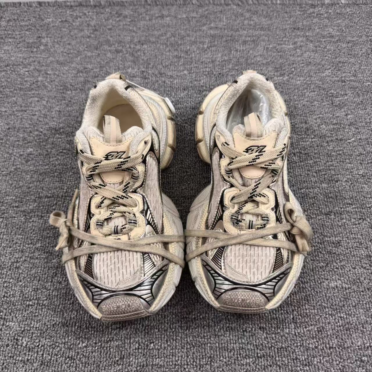 99新 Balenciaga/巴黎世家 3XL香槟金/36码/TH00015