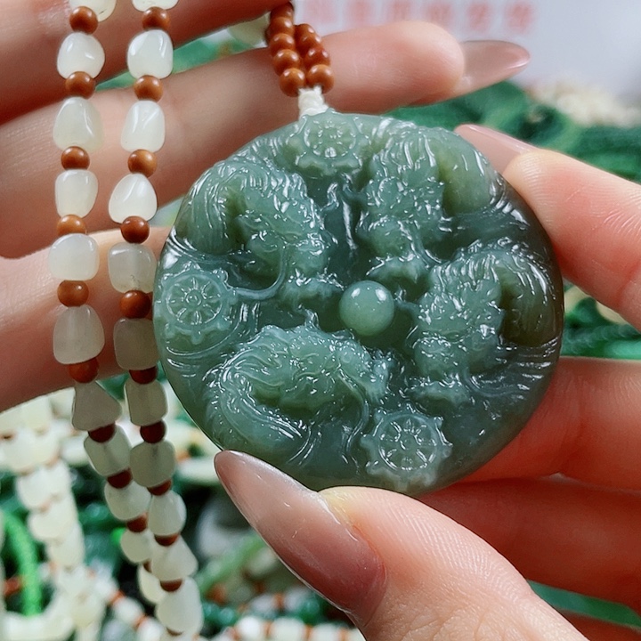 未镶嵌和田玉挂件