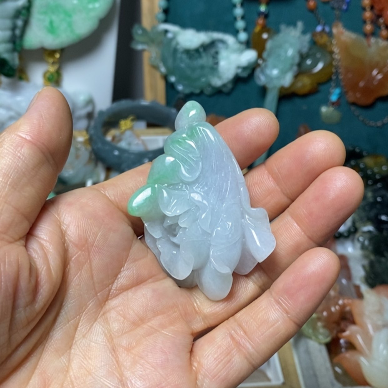 【闪购商品】翡翠吊坠(赠链)未镶嵌