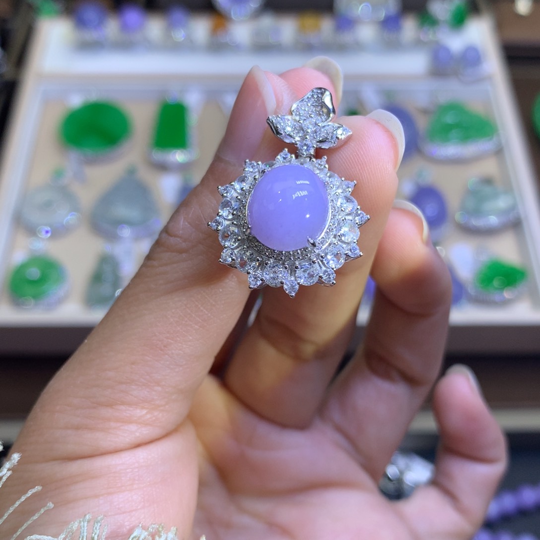 翡翠颈饰银S925镶嵌翡翠