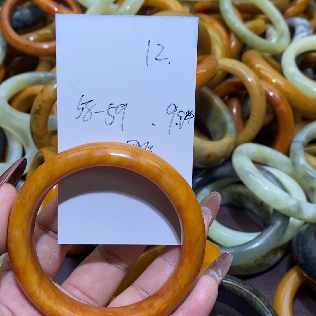 未镶嵌蛇纹石玉手镯