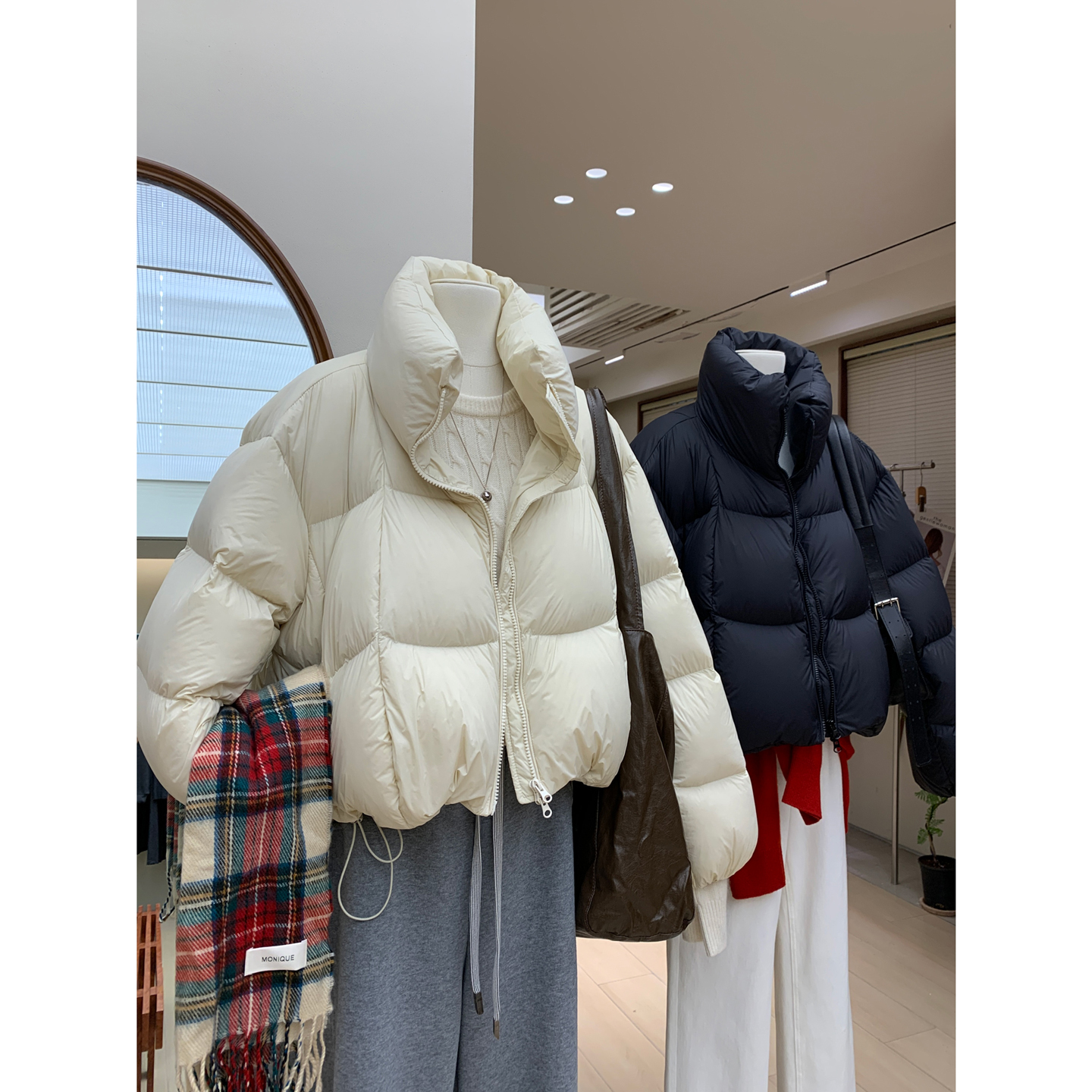 新国标白鸭绒烟囱立领充气泡芙感羽绒服短款时尚高蓬加厚保暖外套